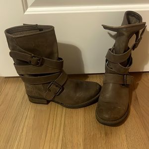 Steven Madden boots